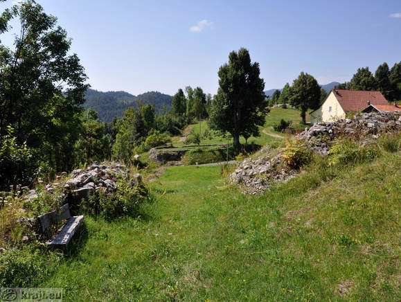 Archaeological Park Ad Pirum <br> North walls, towers