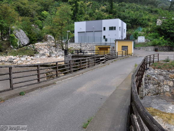 Bridge and hydroelectric power station at Hubelj