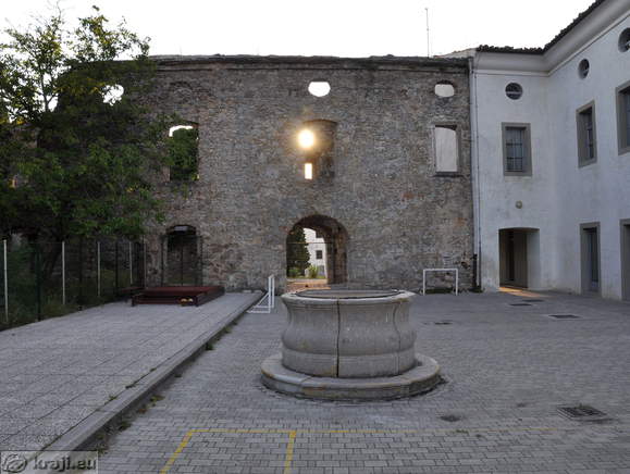 Vipavski Kriz - Schloss