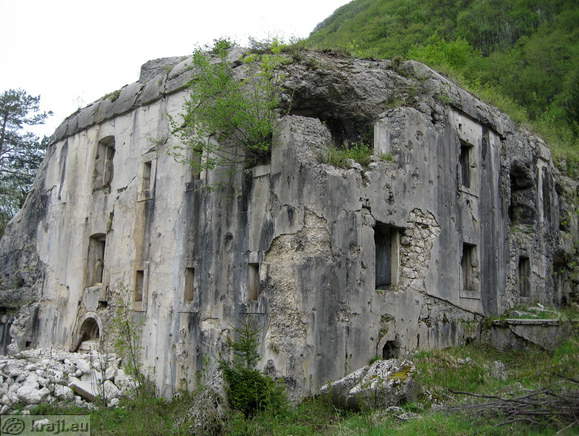 Ruševine Hermannove utrdbe