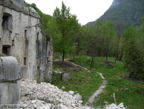 Steza okrog utrdbe