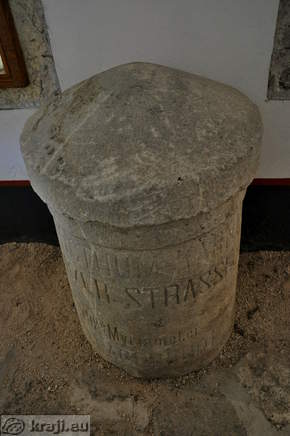 Mejni kamen s Predela