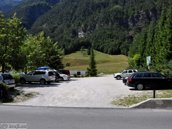 Parking area at Motel Encijan