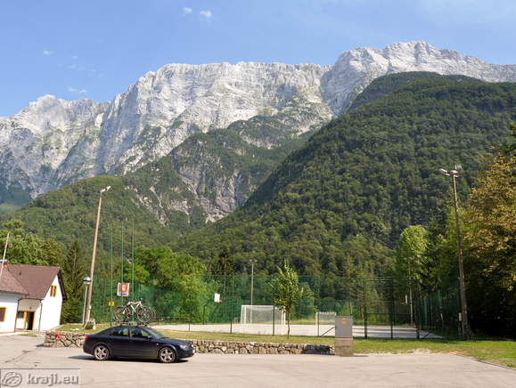 Parkirišče pri predoru Štoln