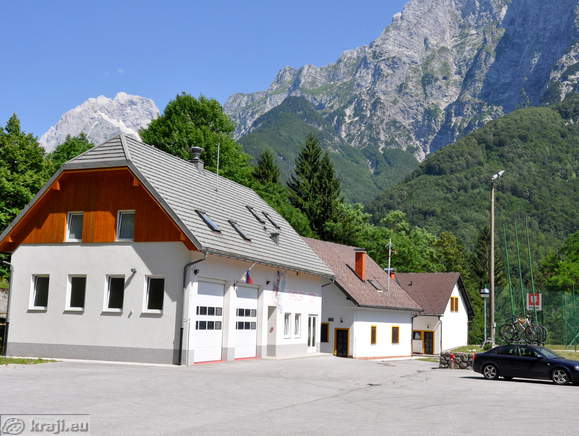 Parkirišče in apartmaji PGD Log pri Štolnu