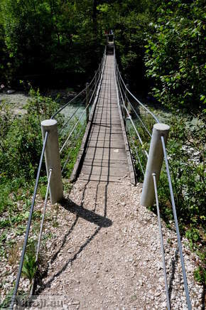 Hängebrücke bei Vodenca