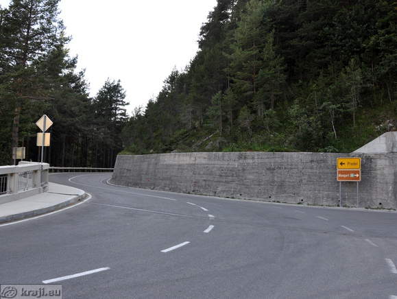 Turning for Predel or Mangart from the direction of Log pod Mangartom Turning for Predel or Mangart from the direction of Log pod Mangartom