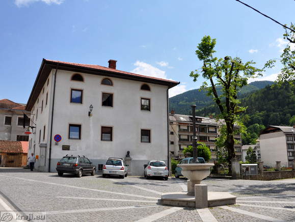 Square in front of the Church of St Anna