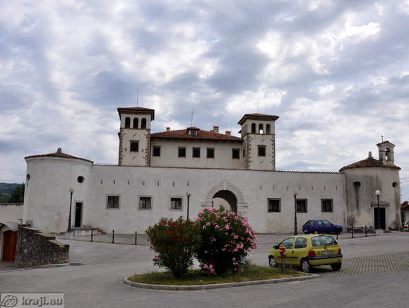 Grad Dobrovo <br> Grad Dobrovo iz zahodne strani