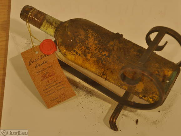 Najstarejša steklenica v Kleti Brda - rebula, letnik 1957