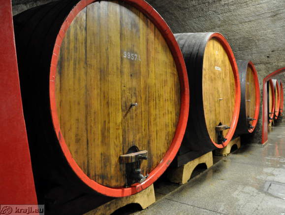 Veliki leseni sodi za vino