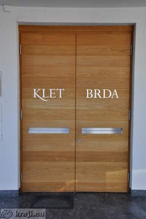 Vhod v vinsko klet Brda