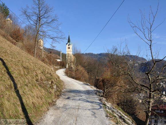 Zadnji del poti proti cerkvi sv. Antona