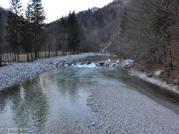 Naravno kopališče pred sotočjem