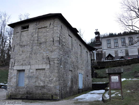 Kamšt in Jožefov jašek