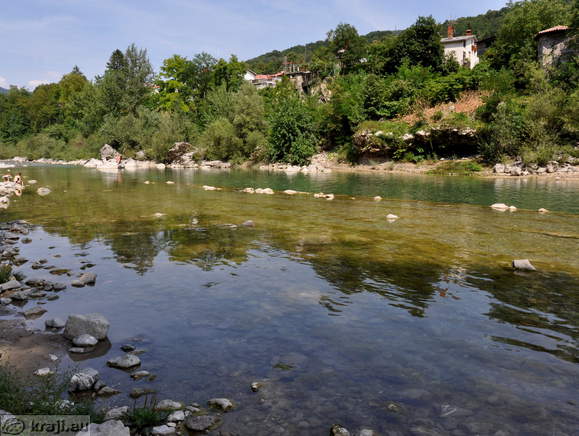 Plitvi del v zgornjem delu kopališča