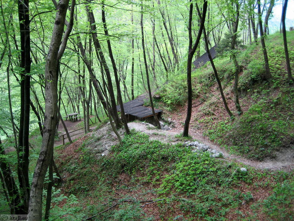 View of the part of the Italian line of defence near Kobarid - Photo: 4156-9 View of the part of the Italian line of defence near Kobarid