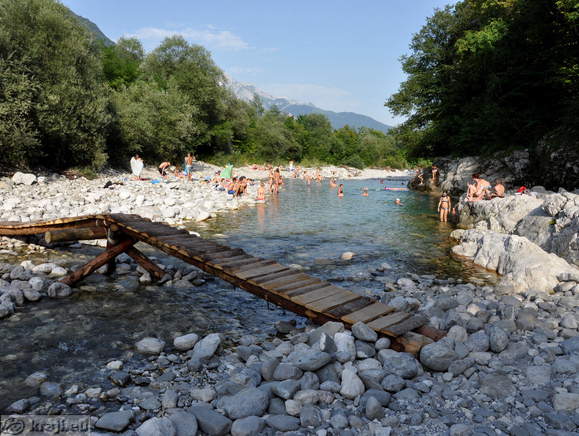 Lesena brv čez Nadižo