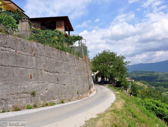 Cesta proti jugovzhodnim vratom