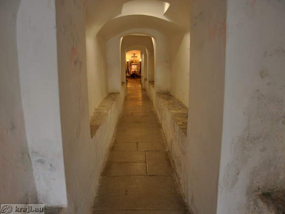 Corridory to the Crypt of the Bourbons