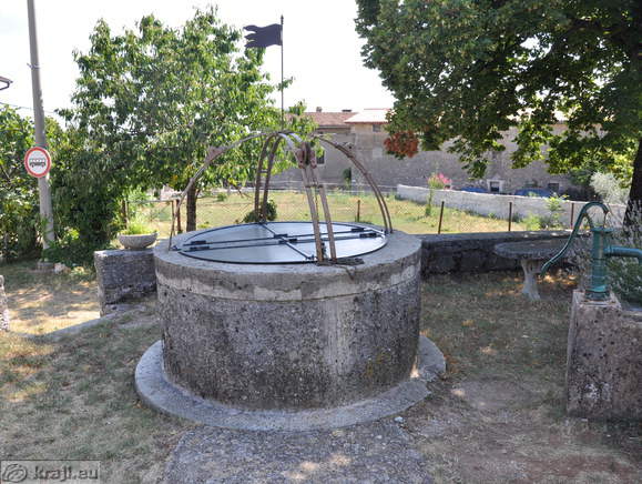 Vaški vodnjak