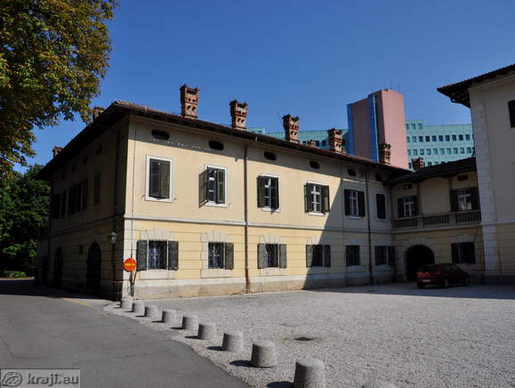 Coroninijev dvorec - Zahodni del