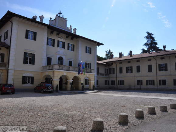 Šempeter pri Gorici - Coroninijev dvorec