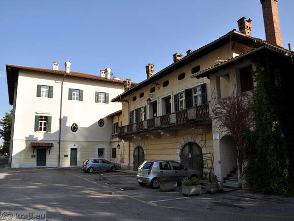 Coroninijev dvorec od zadaj