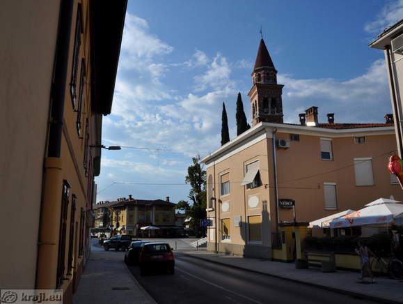 Trg Ivana Roba iz Ceste Goriške fronte