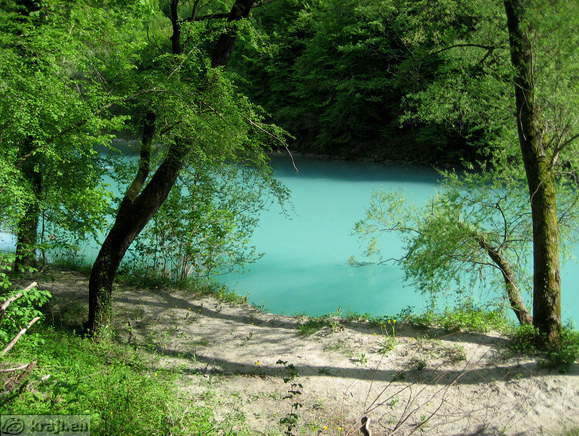 Promenade along Soca river