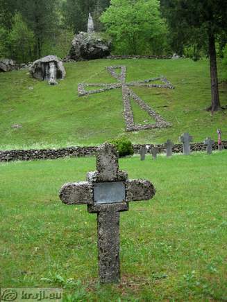 Dorf Soca -  Militärfriedhof fiel in den Ersten Weltkrieg