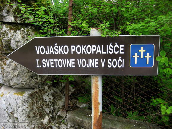 Dorf Soca -  Militärfriedhof fiel in den Ersten Weltkrieg