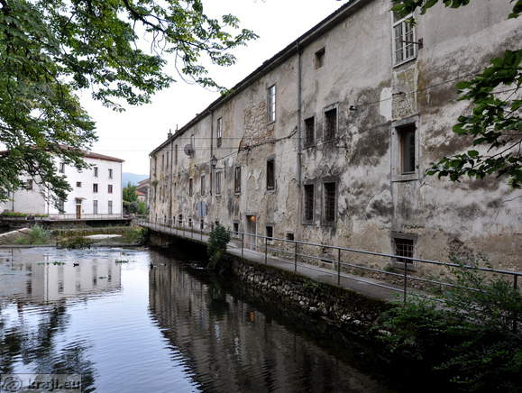 Lanthierijeva graščina ob izviru Vipave
