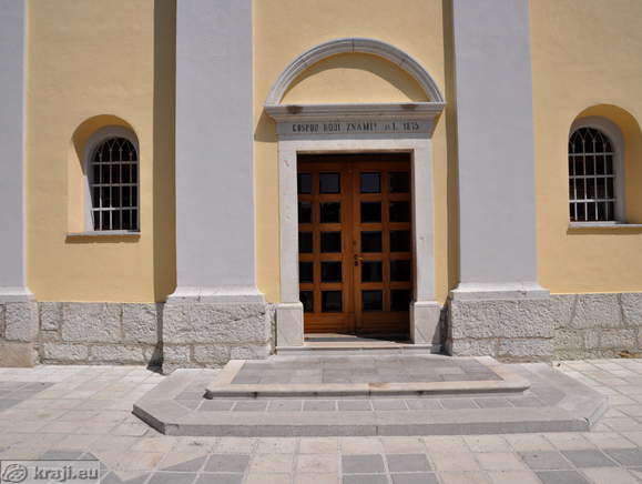 Cerkev sv. Primoža in Felicijana - Vhod