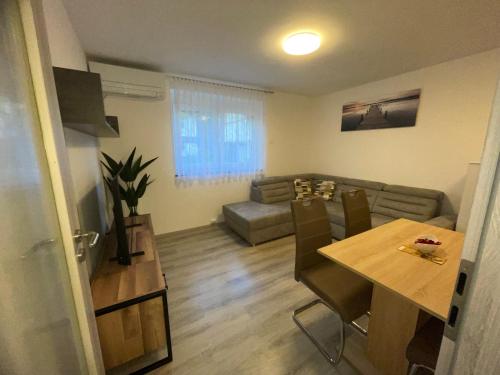 APARTMA DŽANA APARTMA DŽANA