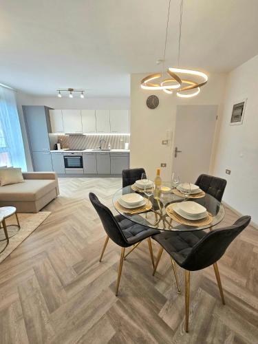 KinS Apartment