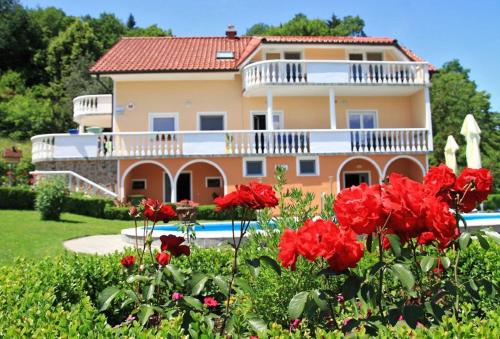 Apartmaji in sobe Kocjančič Apartmaji in sobe Kocjančič