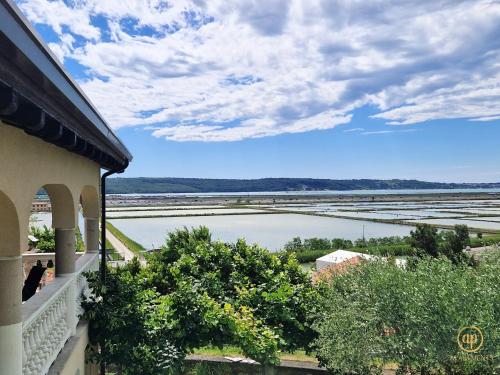 Apartment Bea - Saltpans view