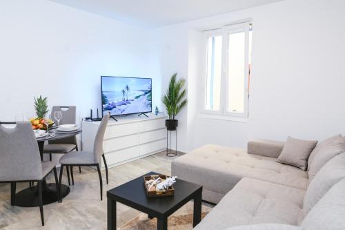 Apartment Aurora