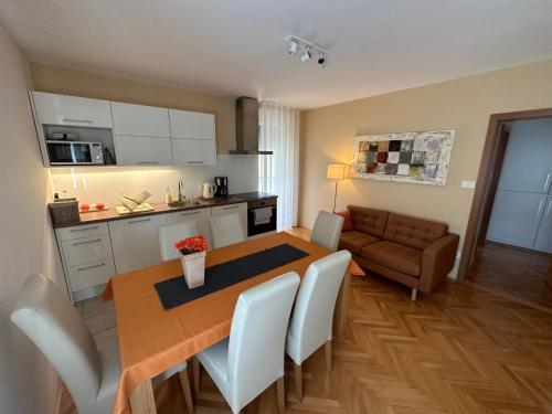 Apartment with balcony Hiša Brdo 48 Apartment with balcony Hiša Brdo 48