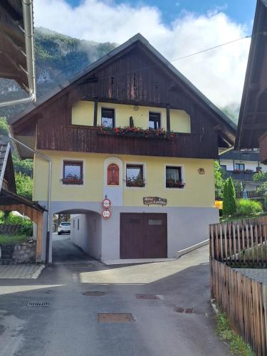 Apartmaji JOŠT