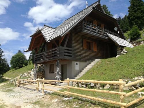 Apartmaji Vrhovnik Apartmaji Vrhovnik