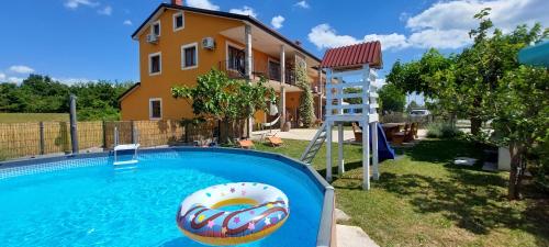 KIŽIN House, Cozy apartments by Istrian Embrace KIŽIN House, Cozy apartments by Istrian Embrace