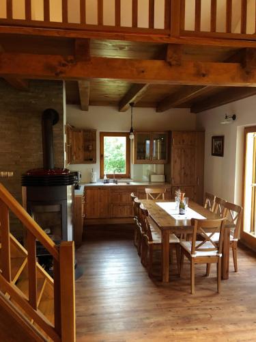 Gozdarjeva koča nad Rimskimi Toplicami Gozdarjeva koča nad Rimskimi Toplicami
