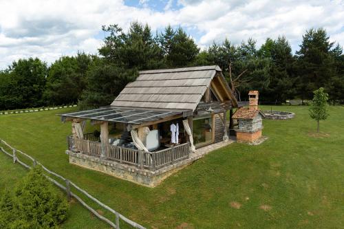 Holiday Home Ernest Železni with hot tub Holiday Home Ernest Železni with hot tub