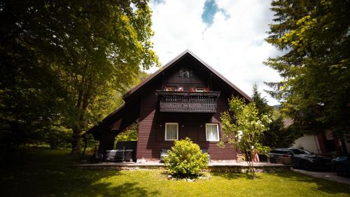 Chalet Lana with Hot Tub Chalet Lana with Hot Tub