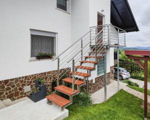 Apartma Hilltop Haven