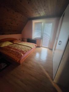 Rooms MARETČ 