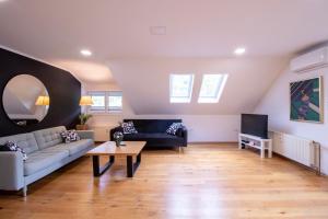 River Valley Vista Apartment 