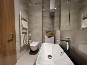 Diamant apartment pri sejmu MOS 